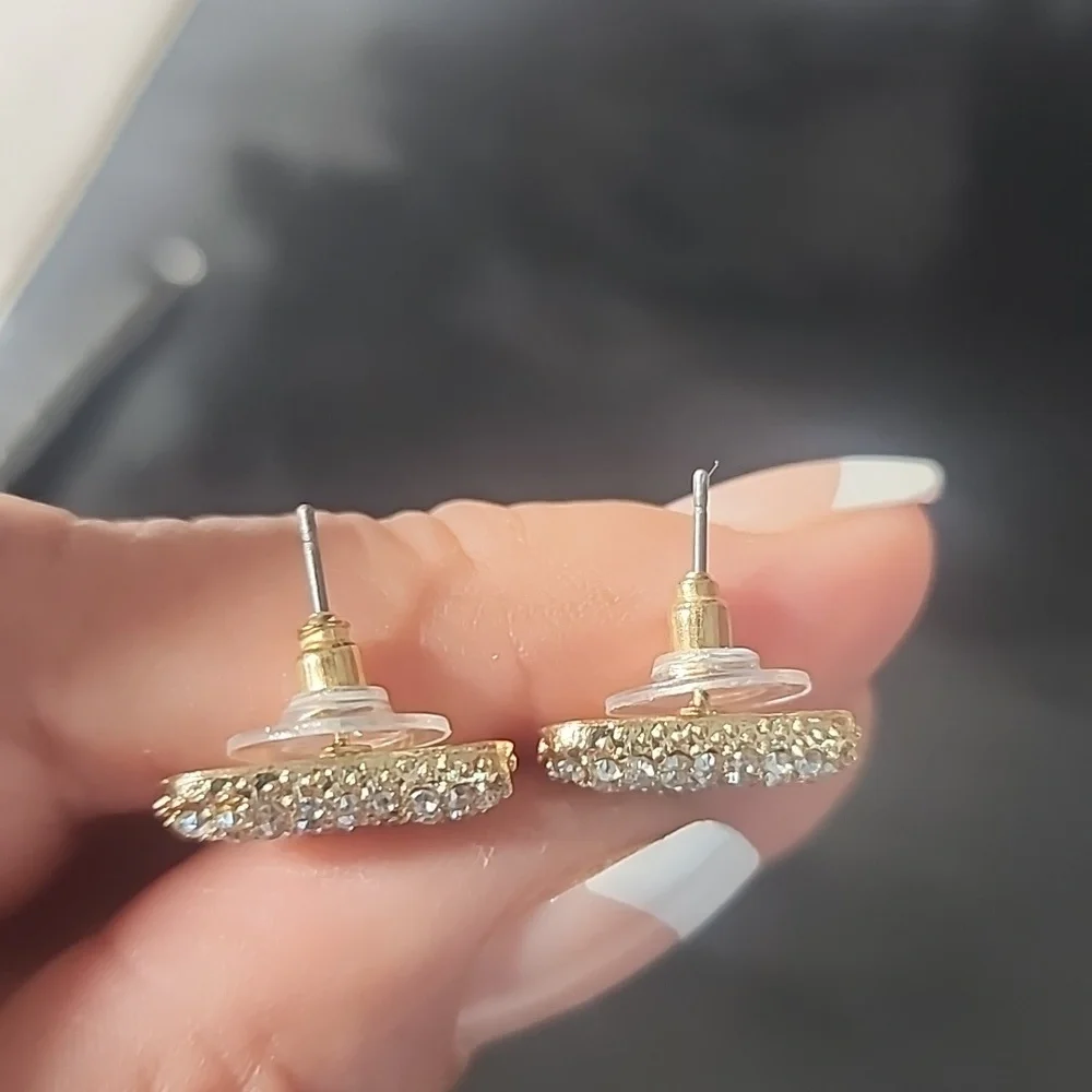 Lima Limón Gold Tone T Letter Rhinestones Earrings. New! - Picture 4 of 5